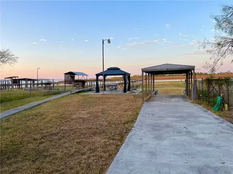 Exterior - 335 Stephens Loop, Lake City, TX 78368 photo 5 of 6