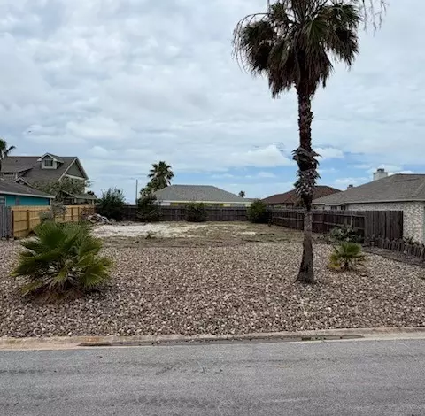16125 Pionciana St, Corpus Christi, TX 78418