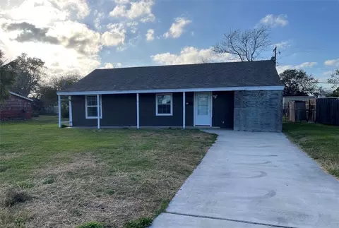 123 Burnet St, Port Lavaca, TX 77979