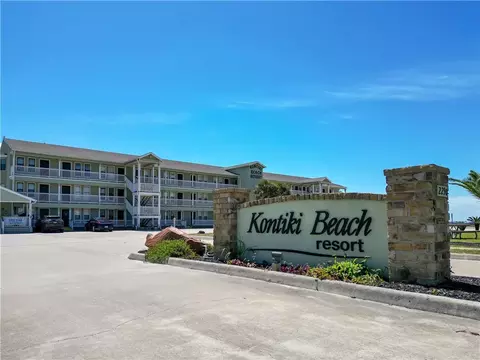 2290 N Fulton Bch #215, Rockport, TX 78382