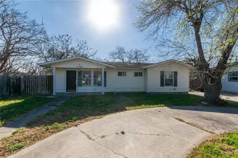 4126 Robinhood Dr, Corpus Christi, TX 78411