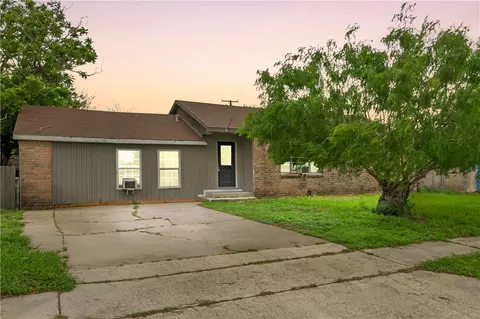 10614 Emmord Loop, Corpus Christi, TX 78410