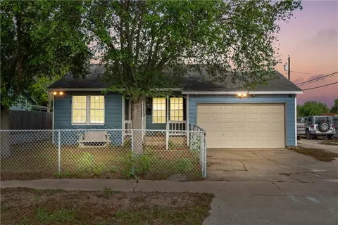 4905 Willowbrook Dr, Corpus Christi, TX 78411