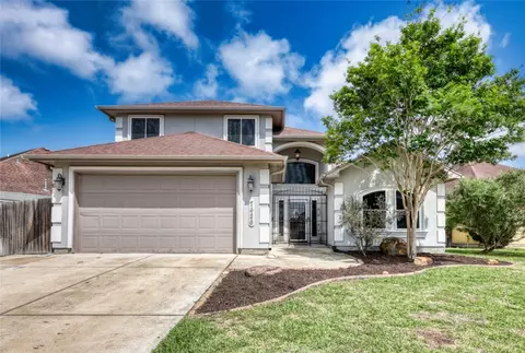 7426 Lake Geneva Dr, Corpus Christi, TX 78413