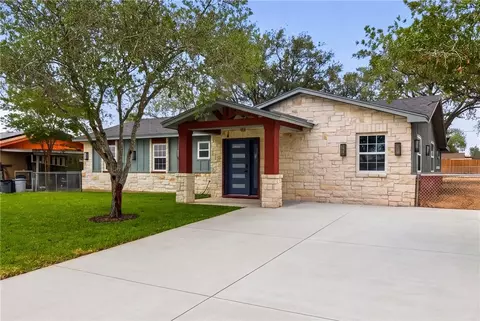 609 W Panpama Dr, San Diego, TX 78384