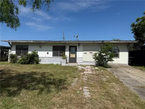 925 Hazel Dr, Corpus Christi, TX 78412