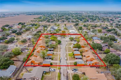 3702 Thornberry Ct, Corpus Christi, TX 78415