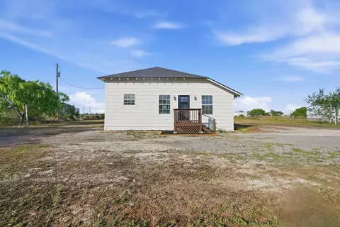 264 Cr 3522 Cir, Orange Grove, TX 78372