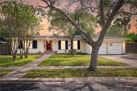 617 Grant Pl, Corpus Christi, TX 78411