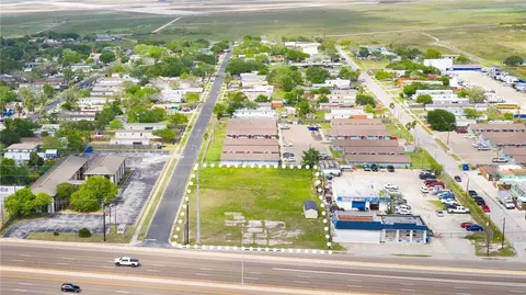 1025 1029 1033 Redmond St 0000 S Padre Island Dr, Corpus Christi, TX 78418