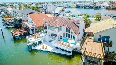 13726 Cayo Gorda Ct, Corpus Christi, TX 78418