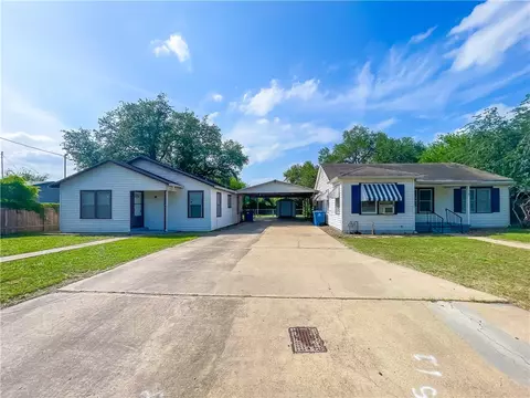 707 E Fannin St, Beeville, TX 78102