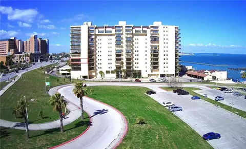 1400 Ocean Dr #403-C, Corpus Christi, TX 78404