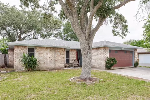 3109 Crestwater Dr, Corpus Christi, TX 78415