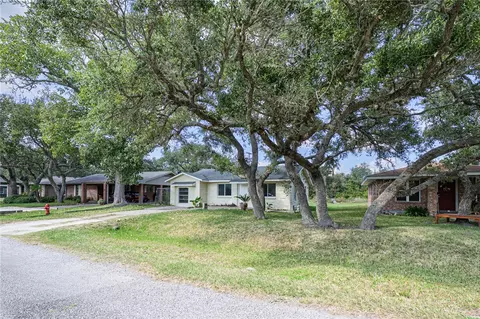 123 Cenizo, Rockport, TX 78382