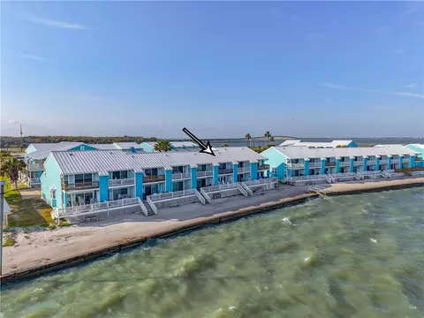 2292 N Fulton Beach Rd #303, Rockport, TX 78382