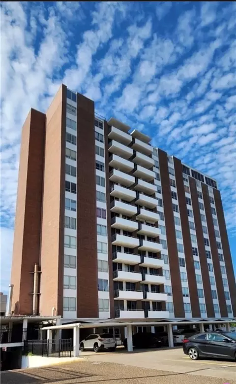 715 Upper Broadway #304, Corpus Christi, TX 78401