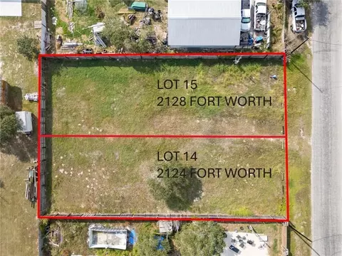 2128 Fort Worth St, Rockport, TX 78382