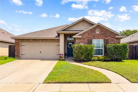 3909 Los Arroyos Dr, Corpus Christi, TX 78414