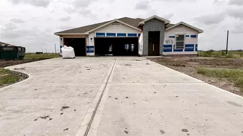 853 Fishers Island Cir, Corpus Christi, TX 78415