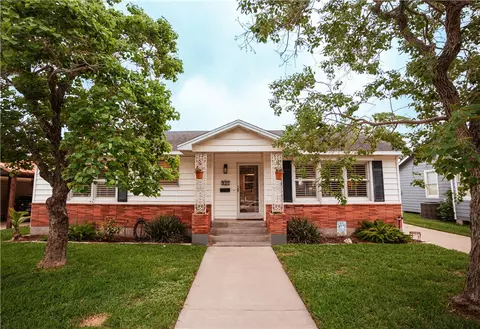 937 Cunningham St, Corpus Christi, TX 78411