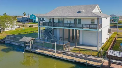 142-143 Channelview Rd, Rockport, TX 78382