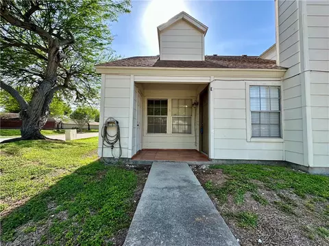 7202 Mansions Dr #E3, Corpus Christi, TX 78414