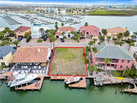 389 Marina Dr, Port Aransas, TX 78373