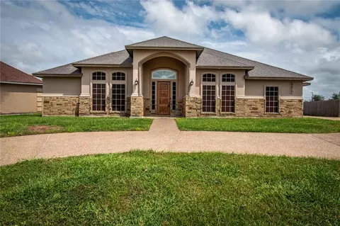 5517 Crossridge Dr, Corpus Christi, TX 78413