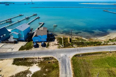 1008 Bayshore Dr, Ingleside, TX 78362