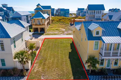 704 Sunrise Ave, Port Aransas, TX 78373