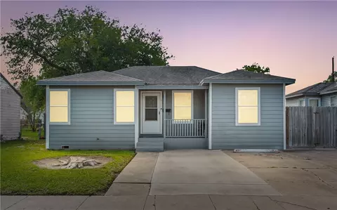 4229 Devon Dr, Corpus Christi, TX 78415