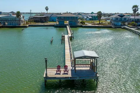 646 Copano Ridge Rd, Rockport, TX 78382
