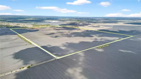 109 County Road 385, George West, TX 78022