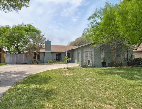 120 Seco Dr, Portland, TX 78374