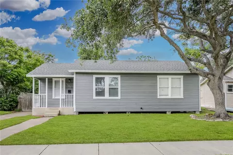1046 Chamberlain St, Corpus Christi, TX 78404