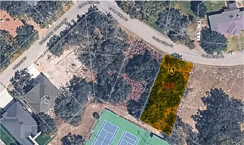135 Cedar Ridge Dr, Rockport, TX 78382