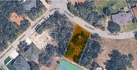 137 Cedar Ridge Dr, Rockport, TX 78382