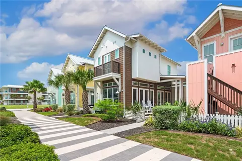 600 Center Sq N #15, Port Aransas, TX 78373