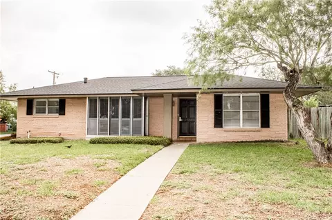 3722 Pope Dr, Corpus Christi, TX 78411