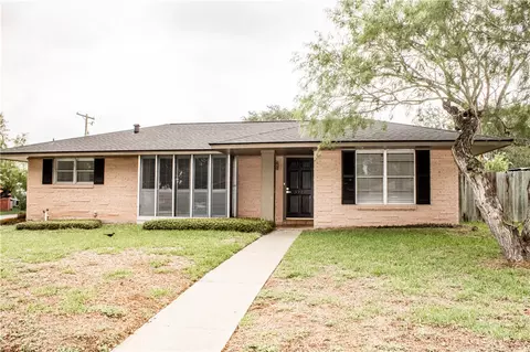 3722 Pope Dr, Corpus Christi, TX 78411