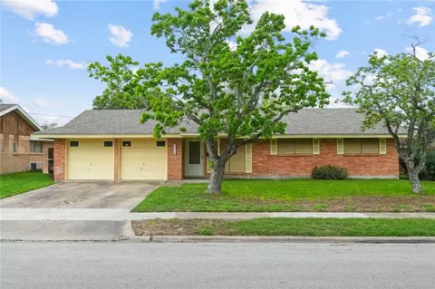 4034 Cork Dr, Corpus Christi, TX 78413