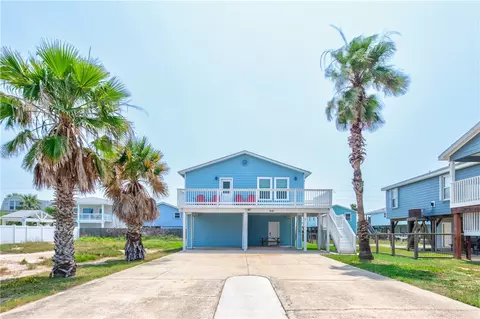 641 Dolphin, Port Aransas, TX 78373