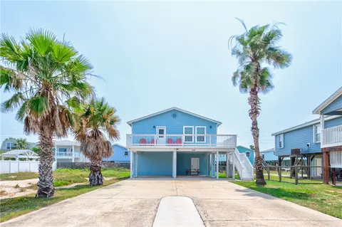 641 Dolphin Cir, Port Aransas, TX 78373
