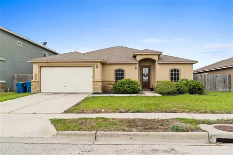 1902 Cottonwood Dr, Portland, TX 78374