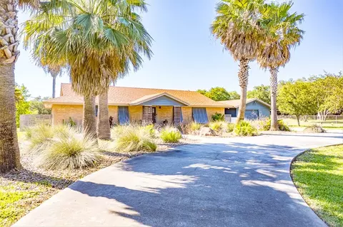 1602 S Avenue A, Aransas Pass, TX 78336