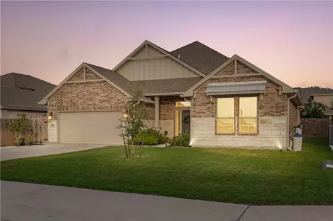 7622 Dr Hector P Garcia Dr, Corpus Christi, TX 78414