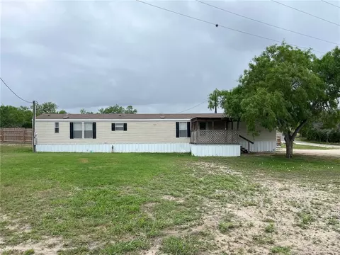 699 S Vis, Sandia, TX 78383