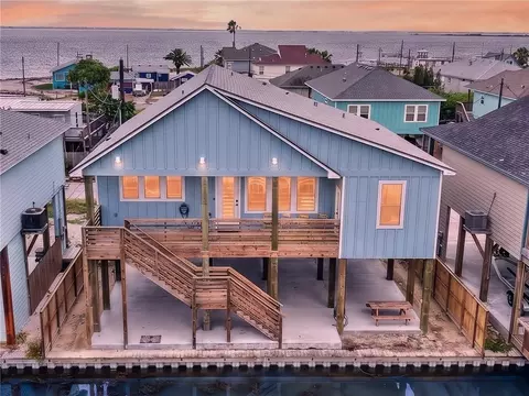 4021 Summit Dr, Corpus Christi, TX 78418