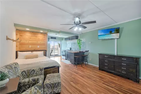 14300 S Padre Island Dr #158, Corpus Christi, TX 78418